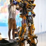 Habillage du robot géant Bumblebee