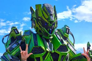 Lire la suite à propos de l’article ROBOT GEANT GREEN ROADSTER
